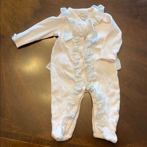 EUC Miniclasix (Bloomingdale’s) pink onesie
